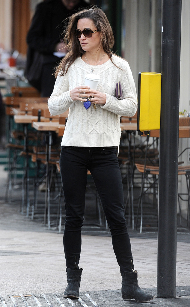 Pippa Middleton Steps Out in Casual Chic | E! News